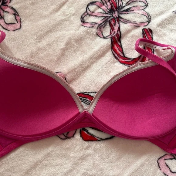 Victoria’s Secret hot pink lace wireless bra 34B - Picture 3 of 4